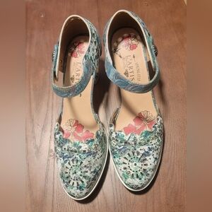 L'Artiste by Spring Step Luxe Mary Jane Heel, Size 39/8.5 Art To Wear/Leather